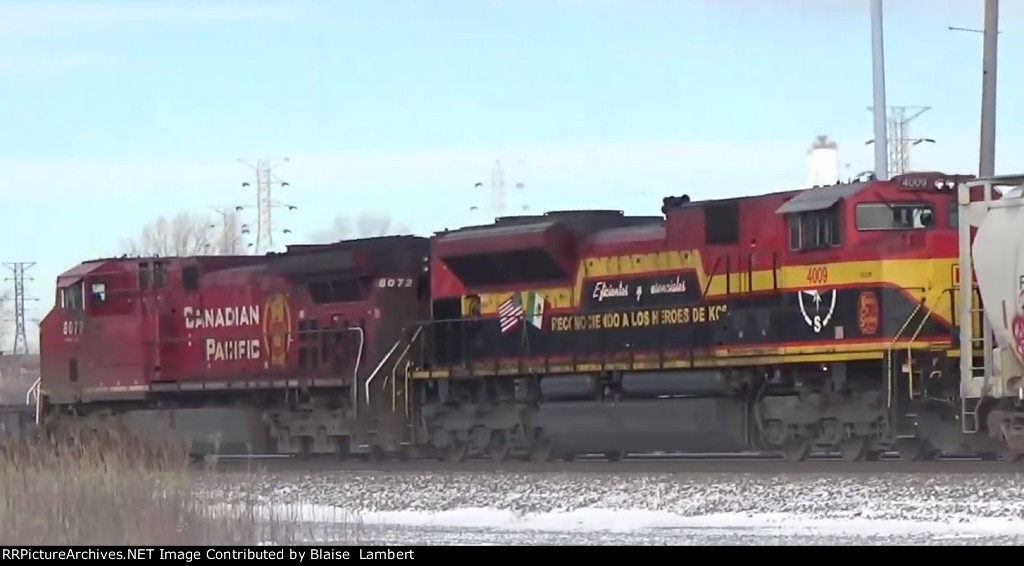 NS mixed freight